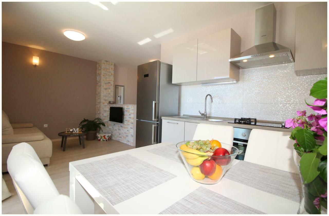 Apartments Silver Beauty ロゴズニッツァ エクステリア 写真